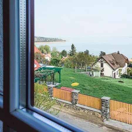 Βίλα Riza Badacsonytomaj